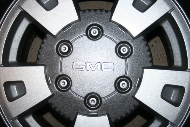 15"x7" GMC Canyon 4x4 silver